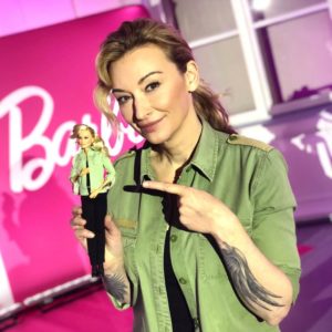 martyna-wojciechowska-pierwsza-polka-ktora-ma-wlasna-lalke-barbie