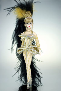 Golden corset diva