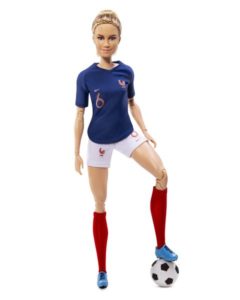 amandine-henry-1583320311